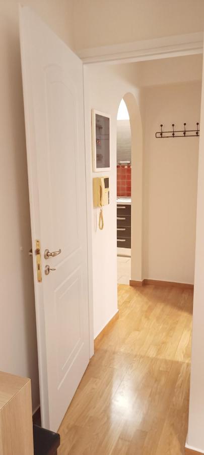 Filoxenia House Marousi -Private Parking- Apartman Athén Kültér fotó